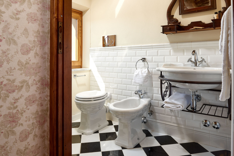 Bathroom 4, Agriturismo Torreghiotta, Pistoia