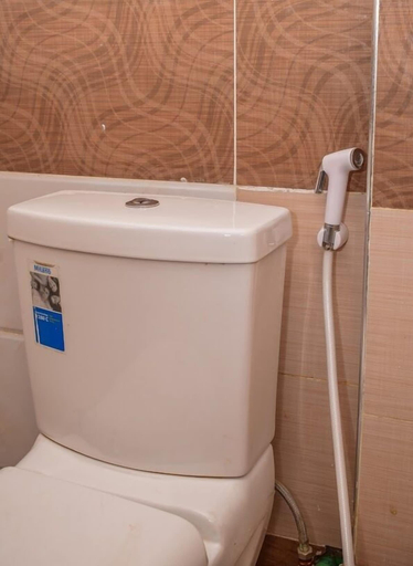 Bathroom 4, Limpopo Suites, Starehe