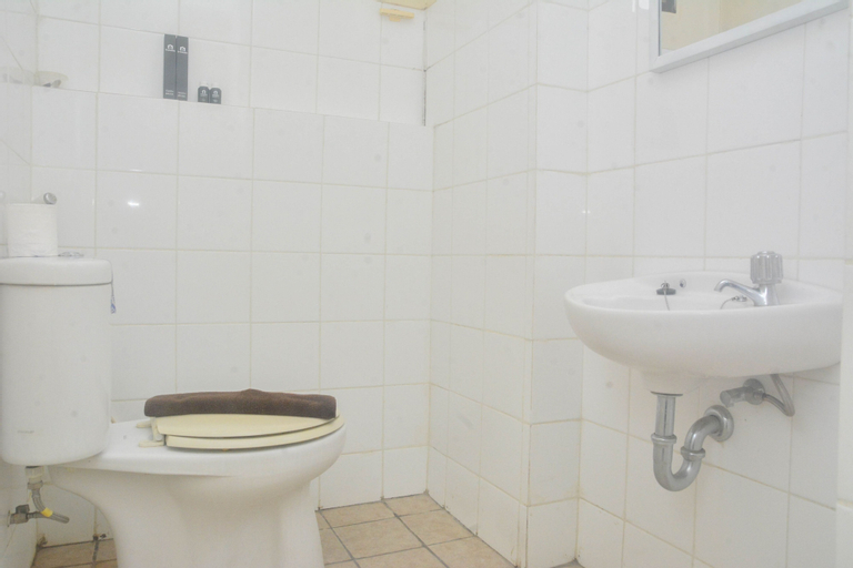 Bathroom 6