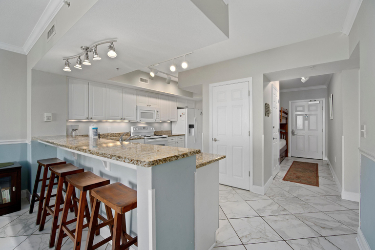 Others 5, Emerald Beach 2325, Bay