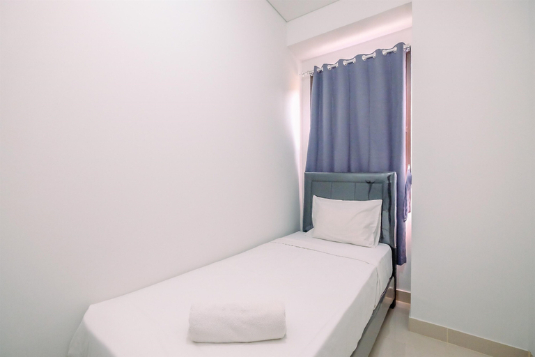 Bedroom 3, Fully Furnished And Cozy 2Br At Transpark Cibubur Apartment, Bekasi