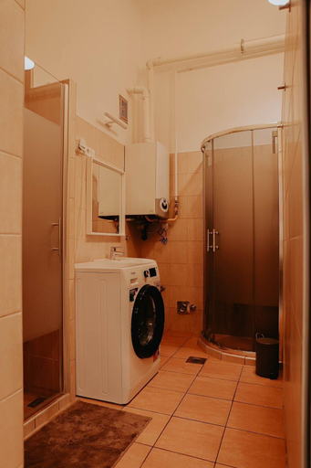 Bathroom 2, The Sage Homestay, Budapesti