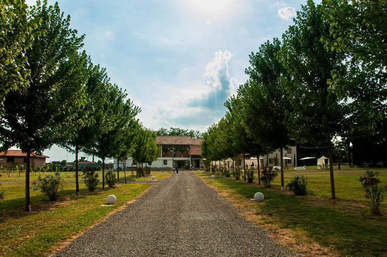 Others 2, Azienda agricola La Macina, Como