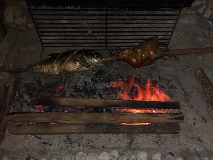 Food & Drinks, Isla Mystica Beach Resort, San Juan