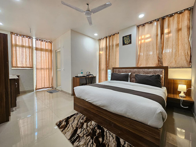 Bedroom 2, The Umen Hotel Sector 49, Gautam Buddha Nagar