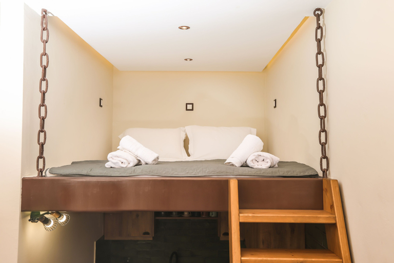 Bedroom 3, Grandpa's Lab, Ionian Islands