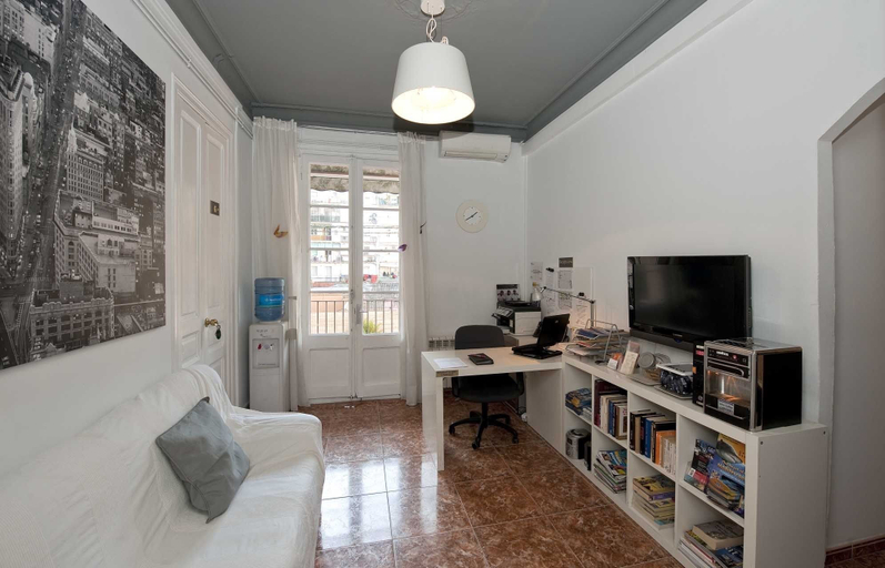 Others 4, Hostalet De Barcelona, Barcelona