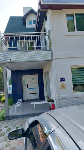 Others 4, White House, Namhae