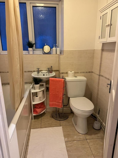 Bathroom, El Met Global Apartment, London