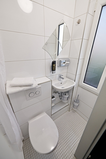 Bathroom 4, Aparthotel Jonas, Bremen