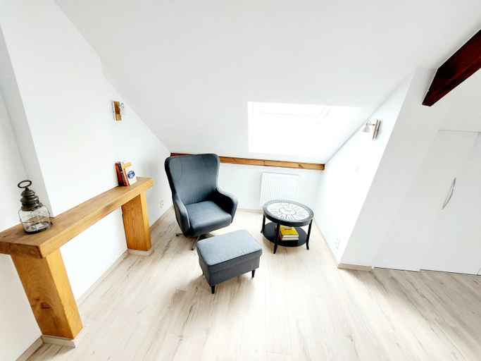 Others 5, Studio Autonome Mont Saint Guibert, Brabant Wallon