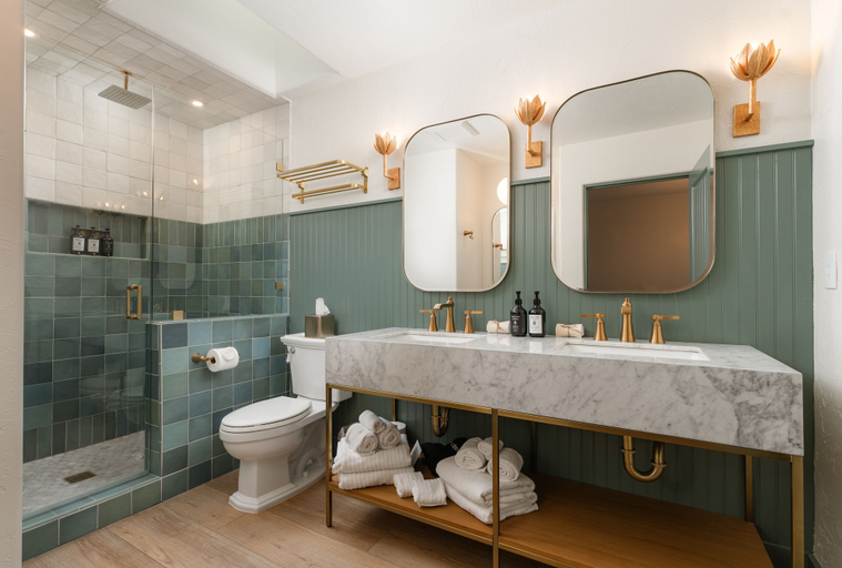 Bathroom 3, Petit Soleil, San Luis Obispo