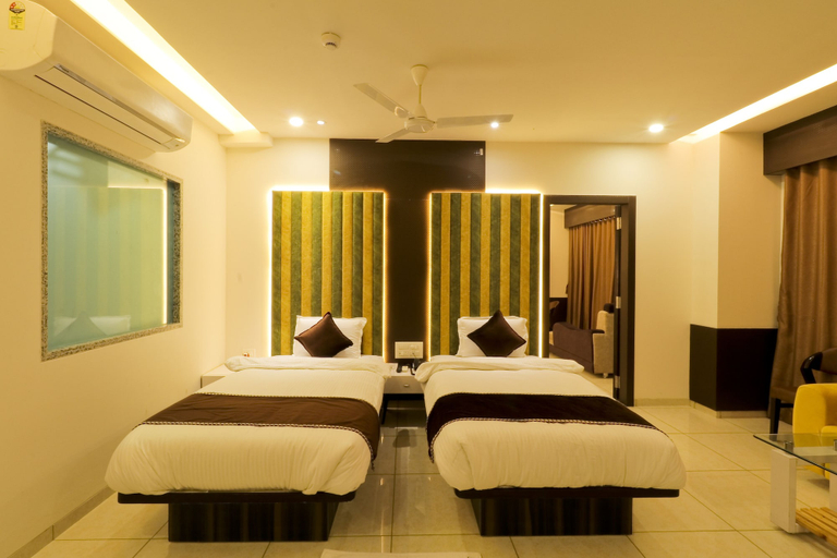 Bedroom 3, Hotel Grand Darshan Vadodara, Vadodara