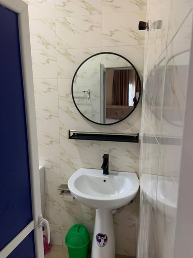 Bathroom 3, Blue Icon Apartment, Obafemi-Owode