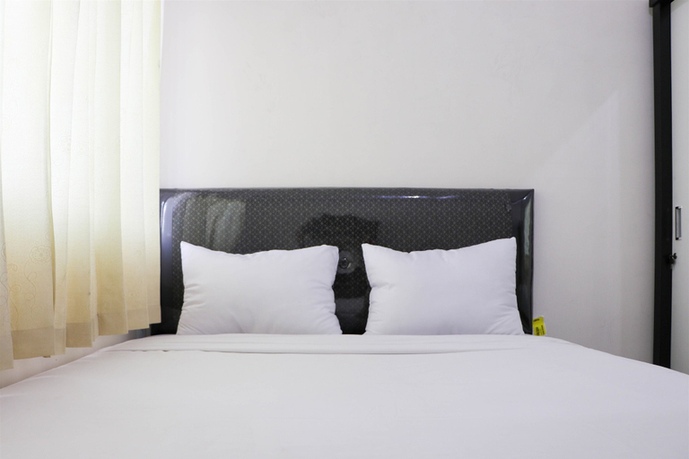 Bedroom 3, Modern And Homey 1Br At Maple Park Sunter Apartment, North Jakarta