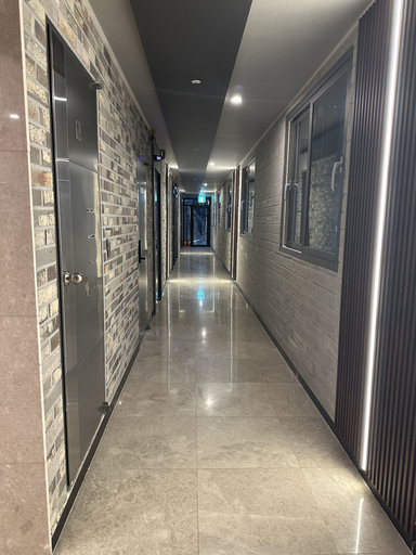 Others 5, The on tourist hotel, Seosan