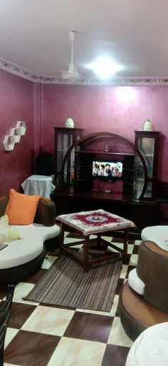 Living area, Villa Al Arish bed and breakfast, Al-'Arish 1