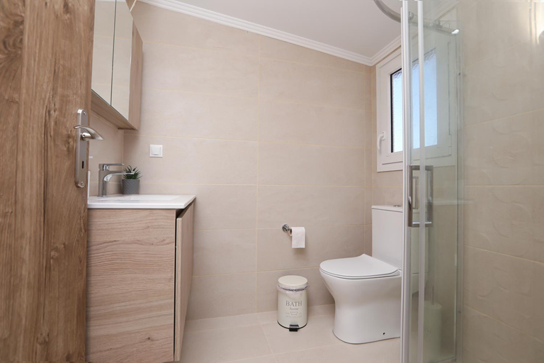 Bathroom 2, F&T Villa, Ionian Islands