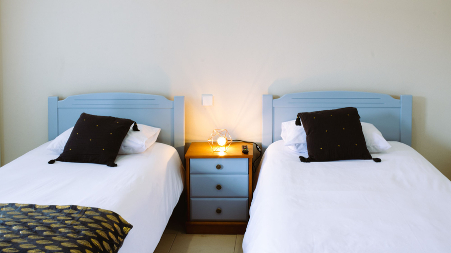 Bedroom 5, COVA DE LOBO, Batalha