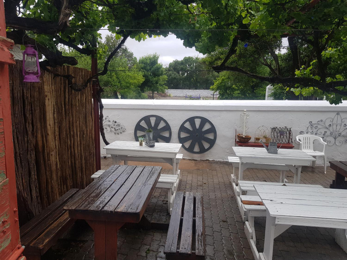 Food & Drinks 3, Karoo Manor, Pixley ka Seme