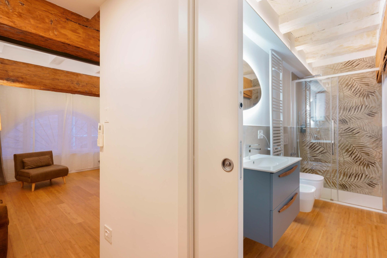 Bathroom 4, Sette Chiese Apartment, Bologna