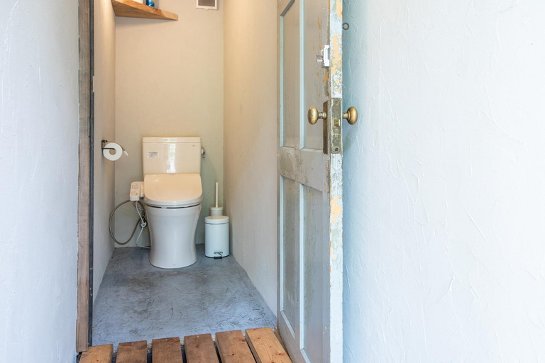 Bathroom 3, LOOF TINY HOUSE CAMP, Fuefuki