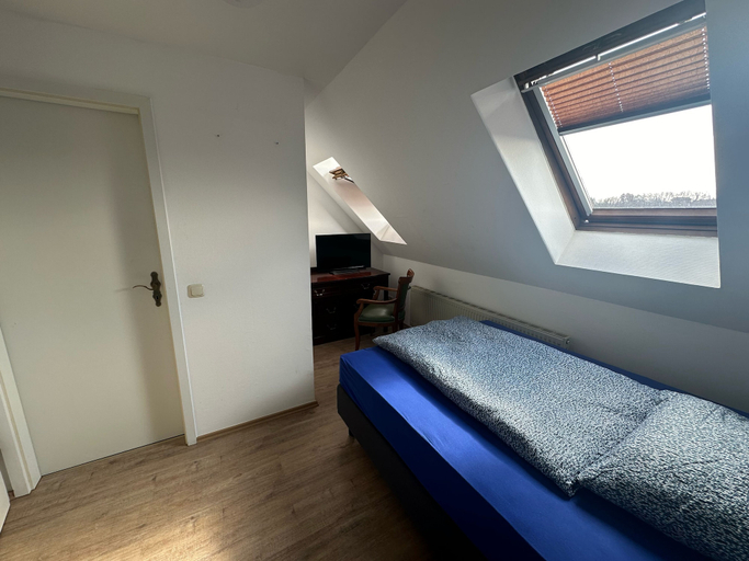 Bedroom 2, Gästehaus am Harz - Hotel&Monteurzimmer, Goslar