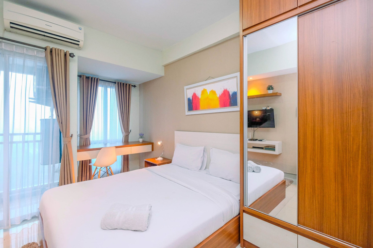 Bedroom 4, Homey And Relaxing Studio Grand Dhika City Apartment, Bekasi