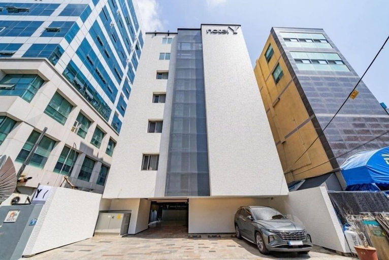 ymotel, Suyeong