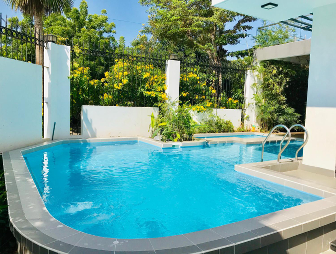 Swimming Pool 12