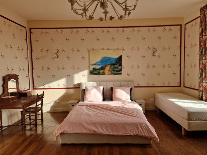 Bedroom, Domaine de Savignac, Charente