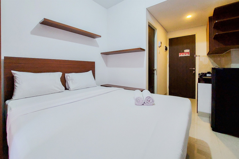 Bedroom 3, Homey And Simply Studio Room At Serpong Garden Apartment, Tangerang