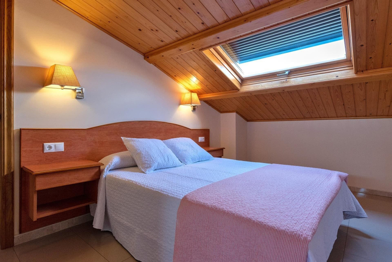 Bedroom 4, Duerming Velero Apartamentos, Pontevedra