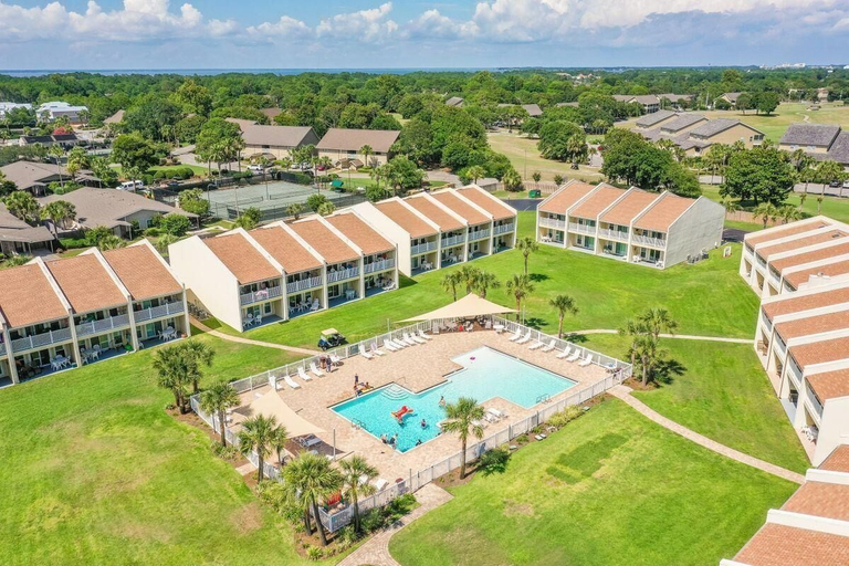 Exterior & Views 2, Southern Charm on the Gulf, Walton