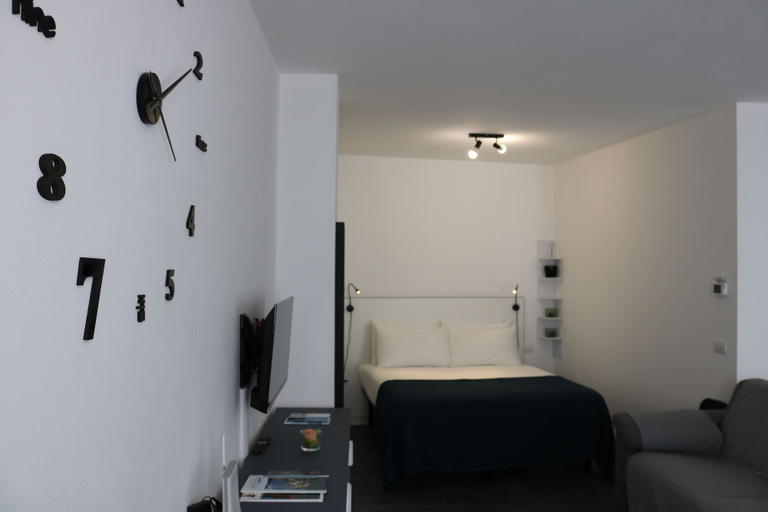 Room 3, Al Pontile, Como