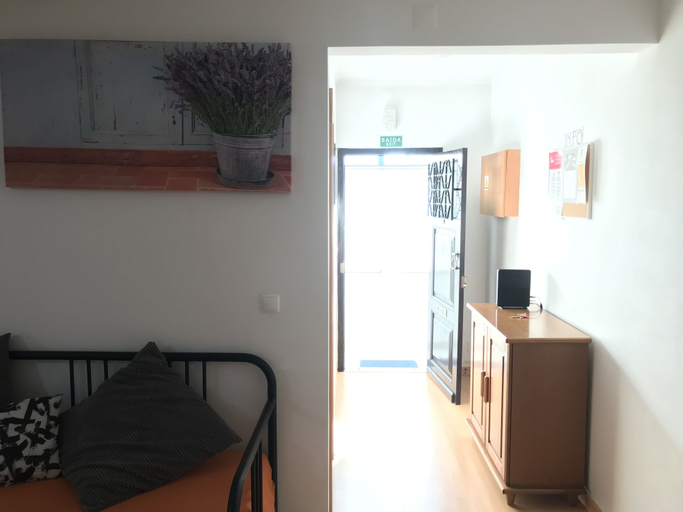 Others 5, Oriente DNA Studios & Rooms, Lisbon
