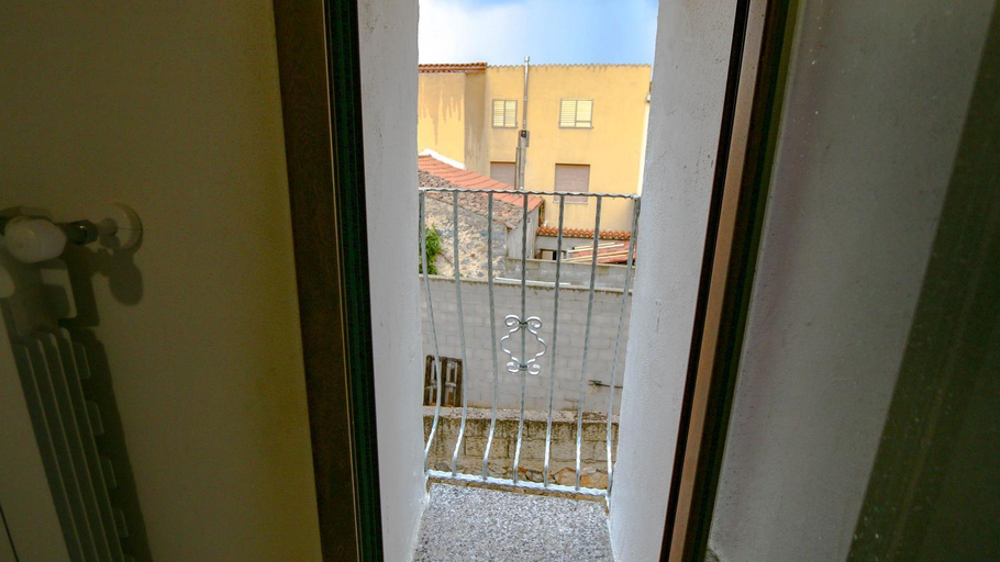 Others 5, Villa Maria, Nuoro