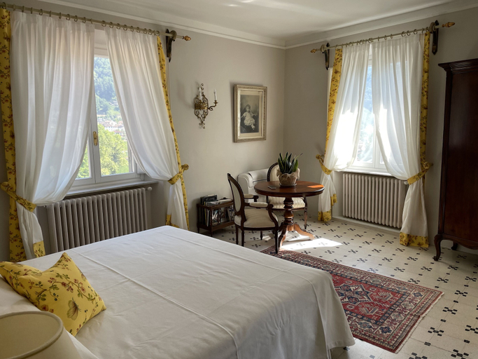 Bedroom 3, Burlamacchi Villas, Lucca