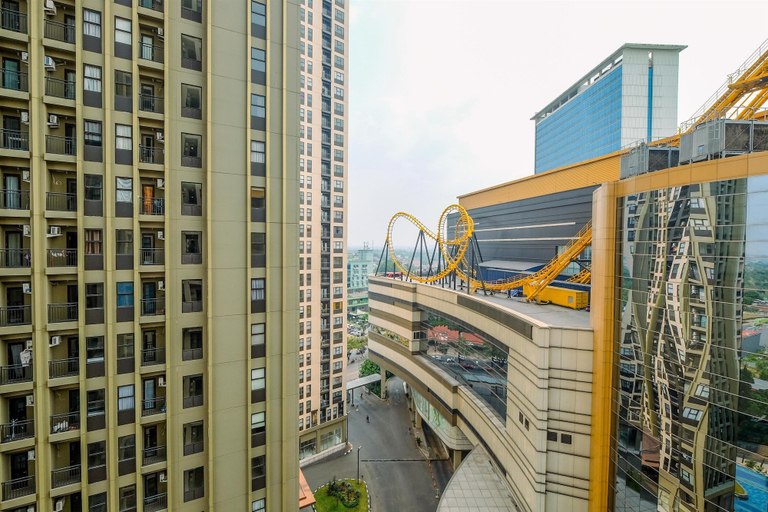 Exterior & Views 2, Fully Furnished And Cozy 2Br At Transpark Cibubur Apartment, Bekasi
