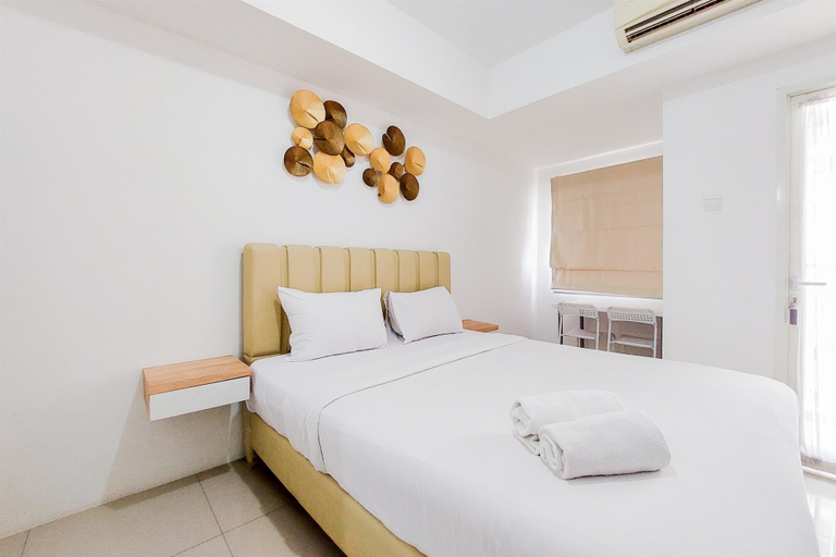 Bedroom 3, Warm And Cozy Stay Studio Baileys Apartment, South Tangerang