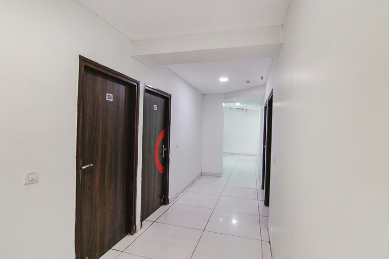 Public Area 2, Fabhotel Moro Rohini Sector 11, Delhi