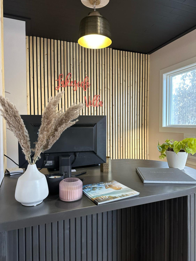 Public Area 3, Lakeside Villa & Nordic Spa, Okanagan-Similkameen