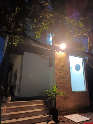 Others 4, Chales Cambury, São Sebastião
