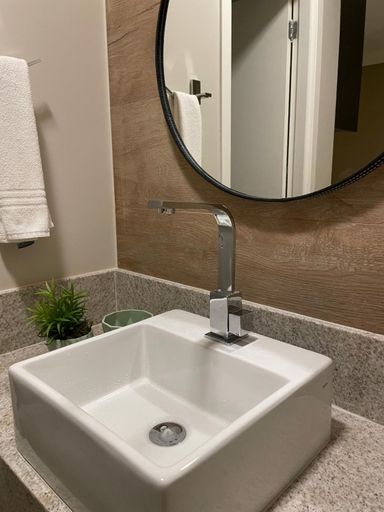 Bathroom 5, Flat by HOSPITALITY Praia Home Experience Dante Michelini, Vitoria