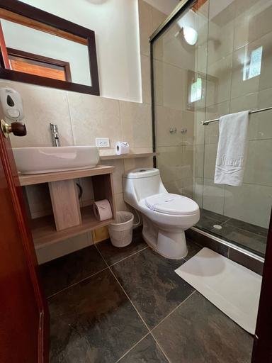 Bathroom 3, Villeta Resort Hotel, Villeta