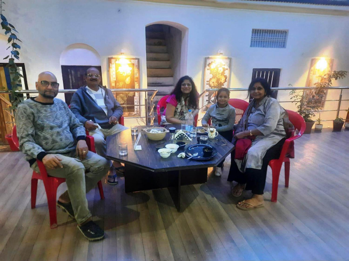 Food & Drinks 5, Foreigners' Inn, Varanasi