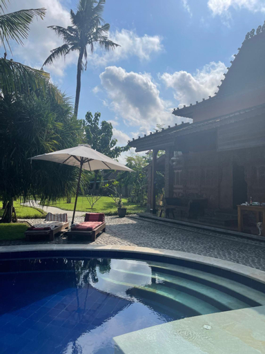 Swimming Pool 8