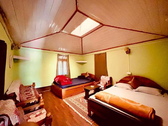 Bedroom 2, Mirik Homestay, Darjiling