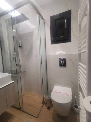 Bathroom 3, Empress Luxury Residences, Thessaly