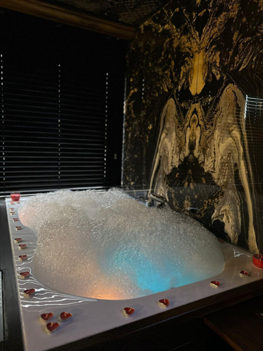 Sport & Beauty 2, Bayrak Grand Hotel, Merkez